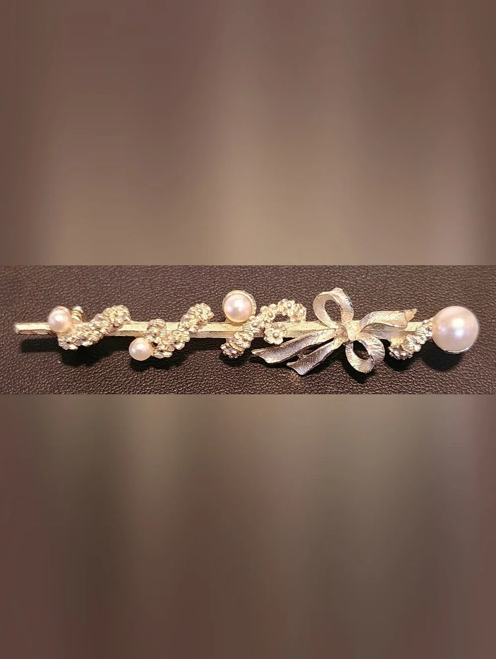 Vintags BSK Faux Pearl & Garland Scepter Brooch